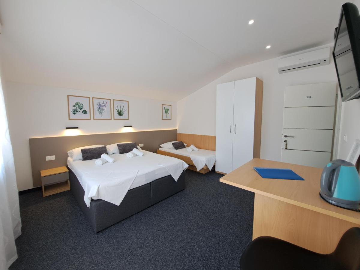 Rooms Zvonimir Stobreč Extérieur photo