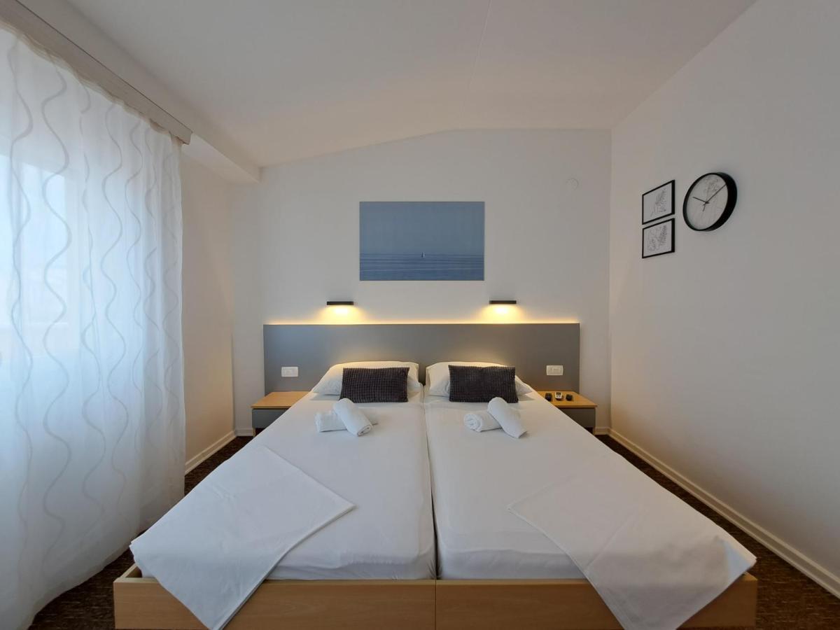 Rooms Zvonimir Stobreč Extérieur photo
